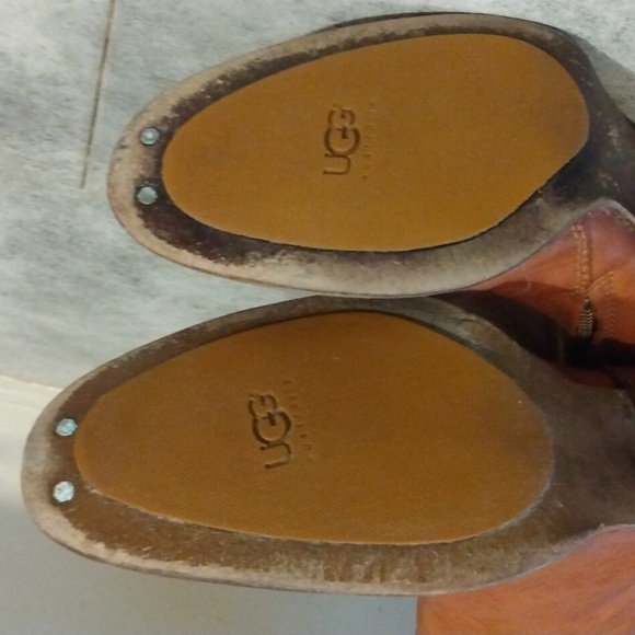 UGG BOOTS Heels - Picture 8 of 12
